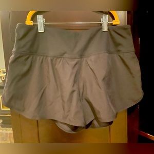 ZYIA Trainer Shorts BLACK. Large